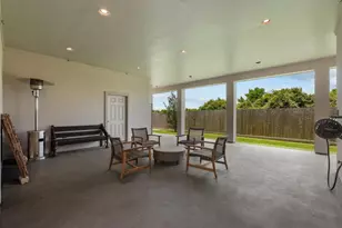 202 Debbie Ln, San Leon, TX 77539 - Photo 17