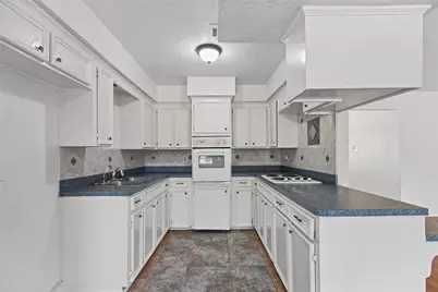 5502 Wickwillow Lane, Alvin, TX 77511 - Photo 15