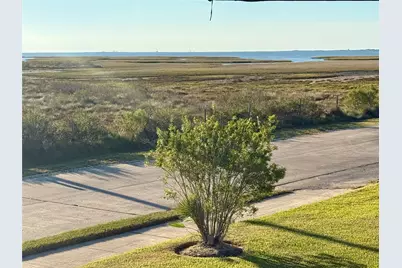 16718 Montego Way, Jamaica Beach, TX 77554 - Photo 3