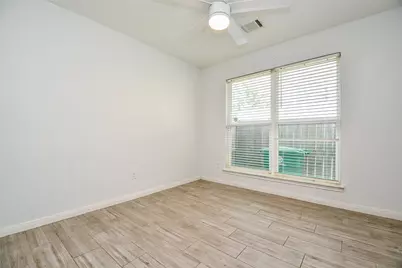 6747 England Street #A, Houston, TX 77021 - Photo 17