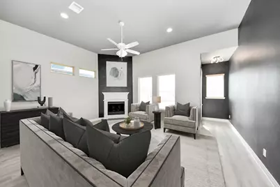 4914 Thunder Creek Lane, Sugar Land, TX 77479 - Photo 9