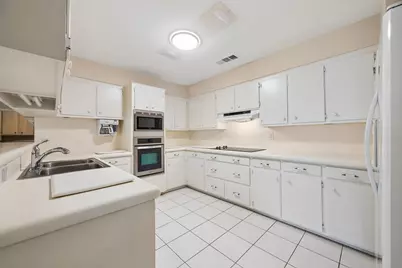 2454 Country Club Drive, Pearland, TX 77581 - Photo 15