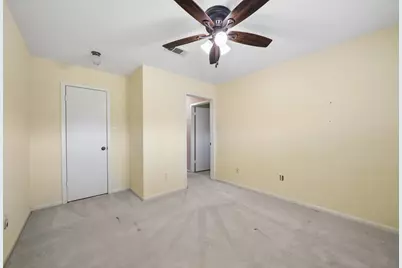 2454 Country Club Drive, Pearland, TX 77581 - Photo 27