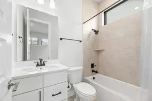 10314 Forest Lake Dr, Missouri City, TX 77459 - Photo 11