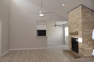 7410 Canasta Ln, Houston, TX 77083 - Photo 3