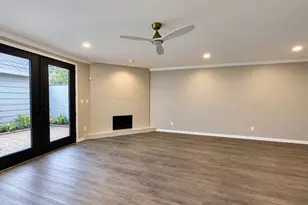 7504 Olympia Dr, Houston, TX 77063 - Photo 17