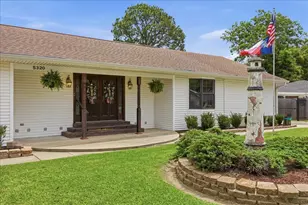 5320 Lincoln Ave, Groves, TX 77619 - Photo 3