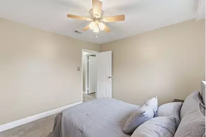 10044 Lasaber Court, Houston, TX 77038 - Photo 17