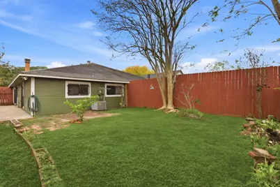 10044 Lasaber Court, Houston, TX 77038 - Photo 21