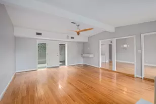 5539 Indigo St, Houston, TX 77096 - Photo 9