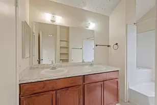 8731 Croteau Dr, Houston, TX 77044 - Photo 13