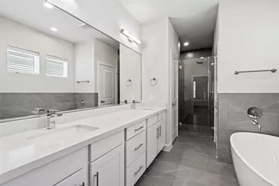 3918 Willowbend Point Drive, Houston, TX 77025 - Photo 15
