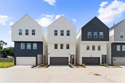 8319 Springwood Canyon Lane, Houston, TX 77055 - Photo 31