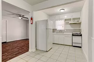 2202 Park St, Houston, TX 77019 - Photo 3
