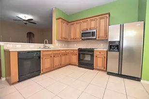 2123 Castle Gardens Ln, Katy, TX 77449 - Photo 11