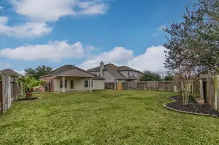 2123 Castle Gardens Ln, Katy, TX 77449 - Photo 25