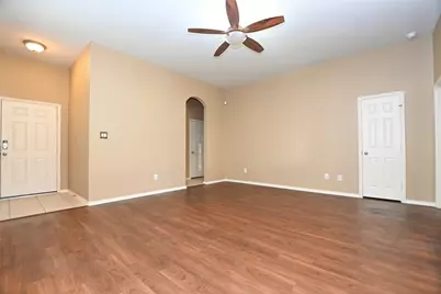 2123 Castle Gardens Lane, Katy, TX 77449 - Photo 3