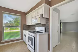 11514 Sagewillow Ln, Houston, TX 77089 - Photo 9