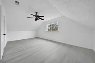 22214 Meadowhill Dr, Spring, TX 77389 - Photo 9