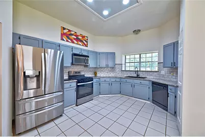7407 Creekfield Drive, Spring, TX 77379 - Photo 15