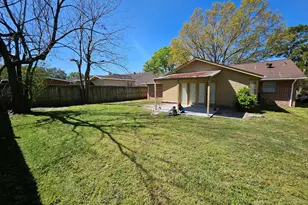 7410 Pierrepont Dr, Houston, TX 77040 - Photo 25