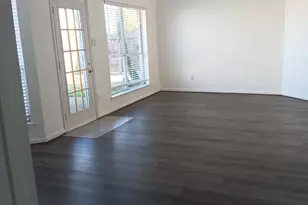 14114 Old Village Ln, Sugar Land, TX 77498 - Photo 7