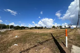 15150 S Post Oak Rd, Houston, TX 77053 - Photo 9