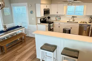 12508 E Buena Vista Dr, Galveston, TX 77554 - Photo 17