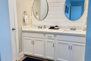 12508 E Buena Vista Dr, Galveston, TX 77554 - Photo 25