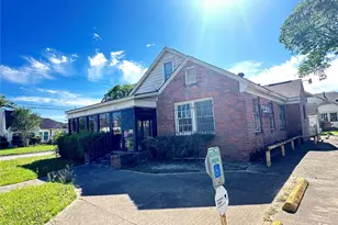 713 Fairbanks St, Houston, TX 77009 - Photo 3