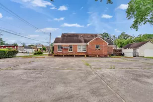 713 Fairbanks St, Houston, TX 77009 - Photo 13