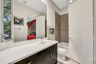 2302 Persa St, Houston, TX 77019 - Photo 37