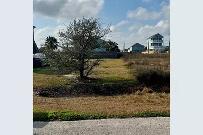 1022 19th Street, San Leon, TX 77539 - Photo 1