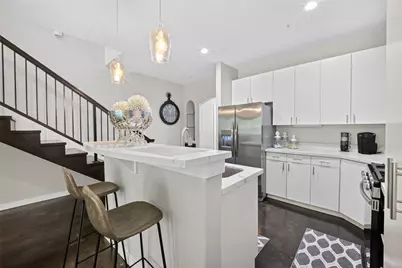 2216 Chenevert Street #7, Houston, TX 77003 - Photo 5