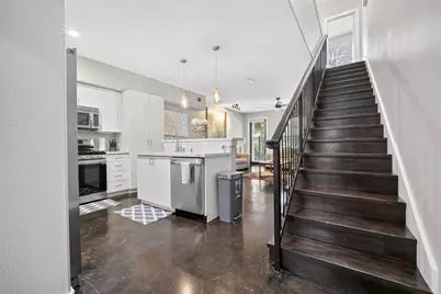 2216 Chenevert Street #7, Houston, TX 77003 - Photo 7