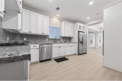 1128 E 24th Street, Houston, TX 77009 - Photo 5