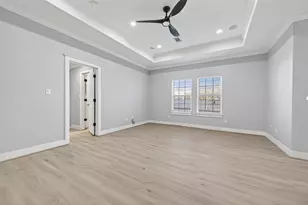 1128 E 24th St, Houston, TX 77009 - Photo 9