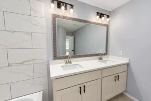 6927 Springcrest Ct, Sugar Land, TX 77479 - Photo 35