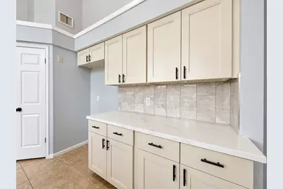 6927 Springcrest Court, Sugar Land, TX 77479 - Photo 17