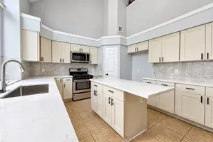 6927 Springcrest Ct, Sugar Land, TX 77479 - Photo 3