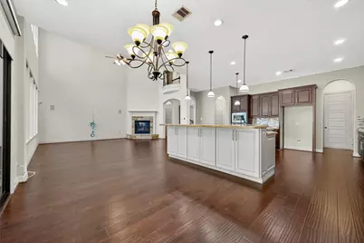 10458 Lake Palmetto Drive, Conroe, TX 77385 - Photo 7