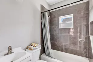 109 N Super St, Houston, TX 77011 - Photo 15