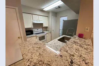 10615 N Briar Forest Drive W #104, Houston, TX 77042 - Photo 13