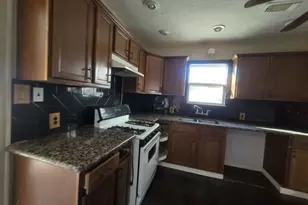 600 E Fayle St, Baytown, TX 77520 - Photo 3