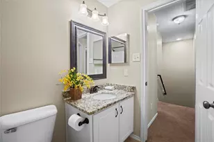 15 Blue Creek Pl, The Woodlands, TX 77382 - Photo 9