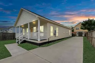 3308 Castor St, Houston, TX 77022 - Photo 1