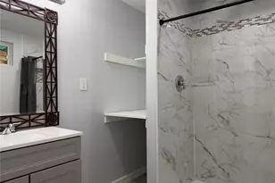 1418 Yale St, Houston, TX 77008 - Photo 29