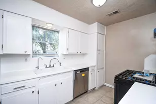 24506 Fir Ridge Ct, Houston, TX 77336 - Photo 7