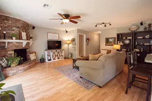 1003 Lawndale Ave, Brenham, TX 77833 - Photo 9