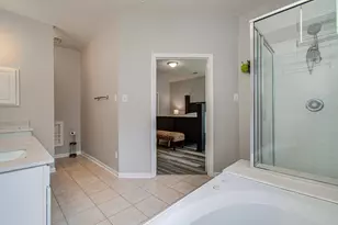 3043 W Hampton Dr, Houston, TX 77082 - Photo 29